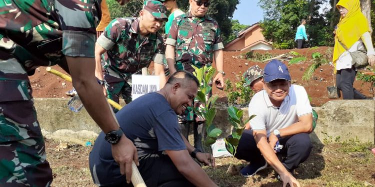 Peringati Hari Juang TNI AD, Kodam Jaya Tanam 600 Pohon di Depok