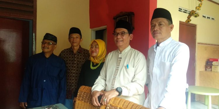 Hardiono kunjungi rumah bersejarah pahlawan depok Tole iskandar