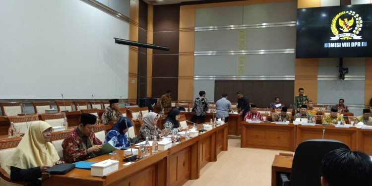 PKS Tegaskan Pentingnya Bekal Ilmu Agama dalam Mengatasi Masalah Bangsa
