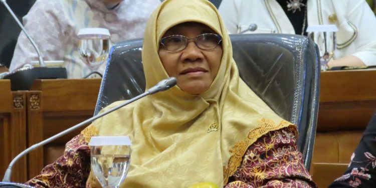 Hadir di Undangan Rapat Umum KPP-RI, Hj. Nur Azizah Tamhid dari F-PKS