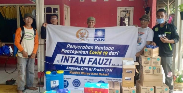 PAN Bagikan APD dan Obat-Obatan Membantu Pemerintah Lawan Covid-19
