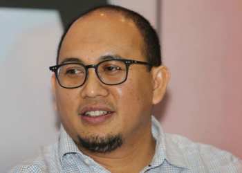 Pemerintah Turunkan Harga BBM, Harusnya Rp 4 Ribu Per Liter