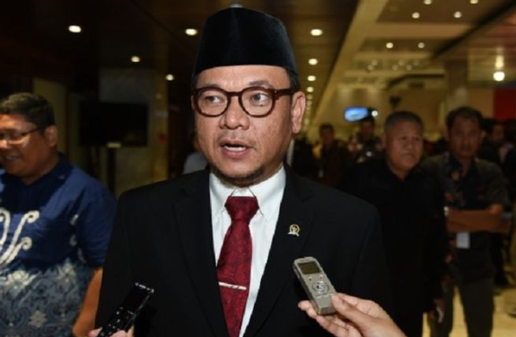 Ketua DPP Golkar Tak perlu Curiga Berlebihan soal Kartu Prakerja