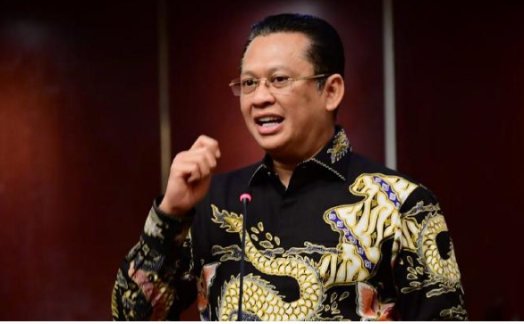 Sesalkan Insiden Anggota TNI-Polri di Papua
