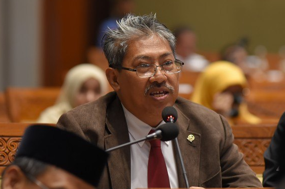 Cegah Covid 19, Aleg PKS Berikan Bantuan Masker ke Pedagang Pasar