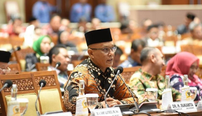 Cegah Covid 19, Aleg PKS Berikan Bantuan Masker ke Pedagang Pasar
