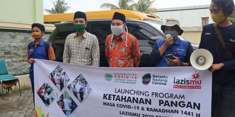 Semarak Milad ‘Aisyiyah; MCCC NTB Distribusi 1.225 Paket Sembako dan Bantuan Tunai