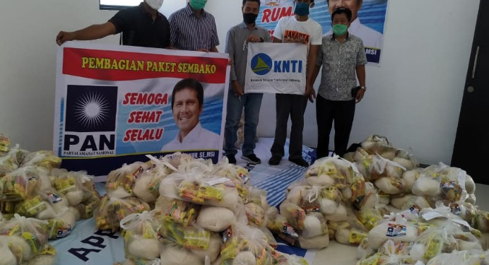 PAN Bagikan 100 Ribu Paket Sembako se-Provinsi Kepri