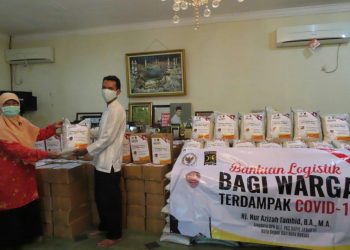 Nur Azizah Distribusikan 10 Ton Beras & 1.000 Paket Sembako ke Warga Terdampak Covid-19
