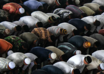Memahami Wajah Paradoks Islam di Tengah Pandemi COVID-19