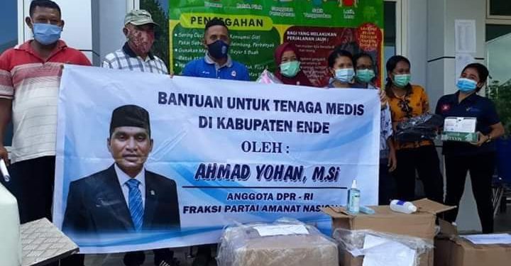 New Normal, Yohan Menyalurkan APD Kepada Rumah Sakit dan Puskesmas di Dapil