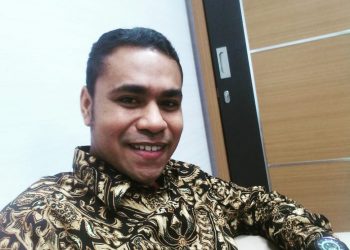 KORUPSI DAN TANTANGAN PEMBERANTASANNYA
