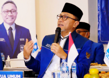 Zulkifli Hasan Minta Fraksi PAN Kawal Isu Tarif Listrik hingga Polemik Batal Haji