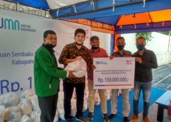 Peduli Covid-19; Yohan Bersama Mitra Kerja Bank BRI Salurkan Ribuan Paket Sembako