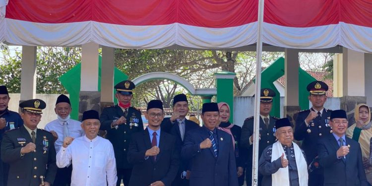 Nurhasan Zaidi Ziarah Ke Makam Pahlawan Nasional KH. Abdul Halim Dalam Rangka MEMPERINGATI HUT RI KE-75