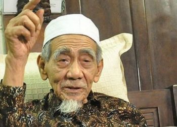 KH Maimoen Zubair dan Sumpah Pemuda