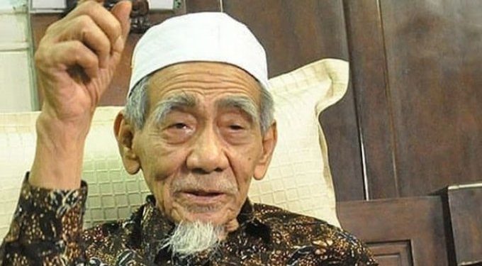 KH Maimoen Zubair dan Sumpah Pemuda