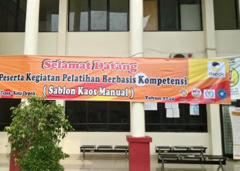 KEGIATAN BERBASIS KOMPETENSI  ( SABLON KAOS ) KELURAHAN JATIJAJAR