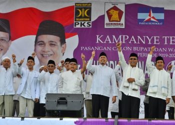 Mengapa politikus Indonesia kian sering menggalang dukungan etnis dan agama untuk menang pemilu?
