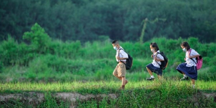 Hari Anak Sedunia: Covid-19 dan Nasib Penerus Peradaban