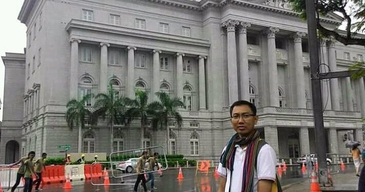 Berubah Atau Bangkrut