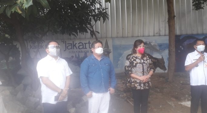 Jajaran Pengurus RW 07 PIK Sumbangkan Seekor Sapi Ke Kelurahan Kapuk Muara