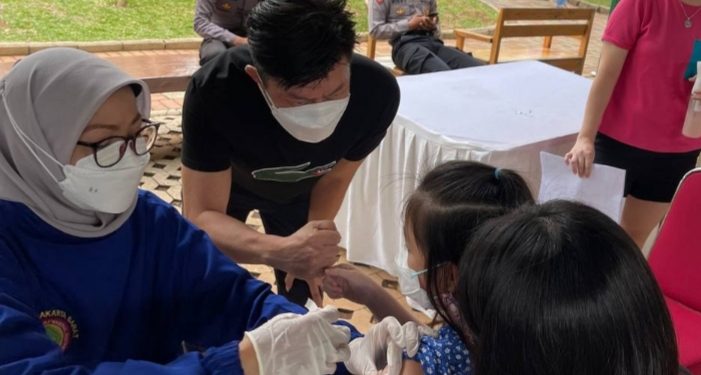 SAS – Charles Honoris Genjot  Vaksin Anak Usia 6 – 11 Tahun