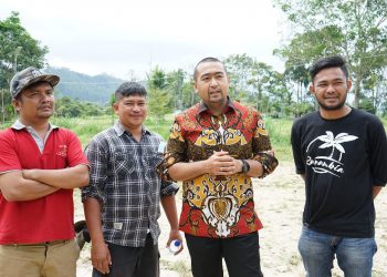 PANTAU LANGSUNG CBT, AUDY PAKAI KACAMATA WISATAWAN MURNI
