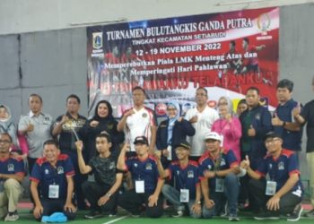 Galang Sinergisitas LMK Menteng Atas dan Walikota Jakarta Selatan Gelar Bulutangkis Antar Warga