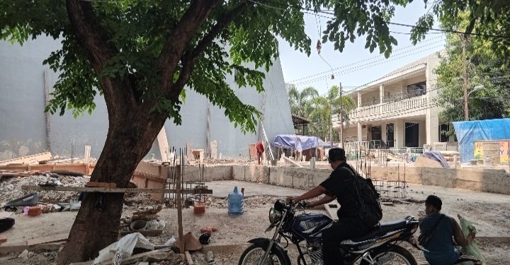 Warga Villa Kapuk Muara Protes Tempatnya di Jadikan Home Industri