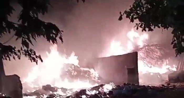 Rumah Semi Permanen Kembali Terbakar di Kapuk Muara